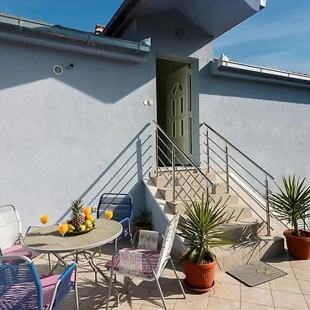 Blue Oyster Apartman *