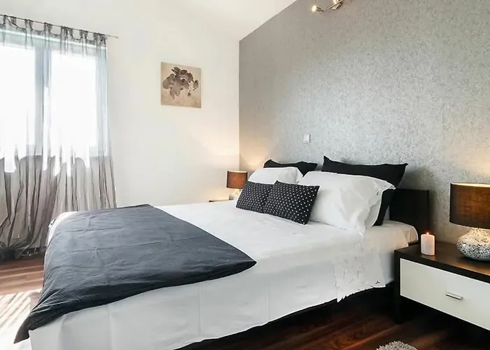 Blue Oyster Apartman